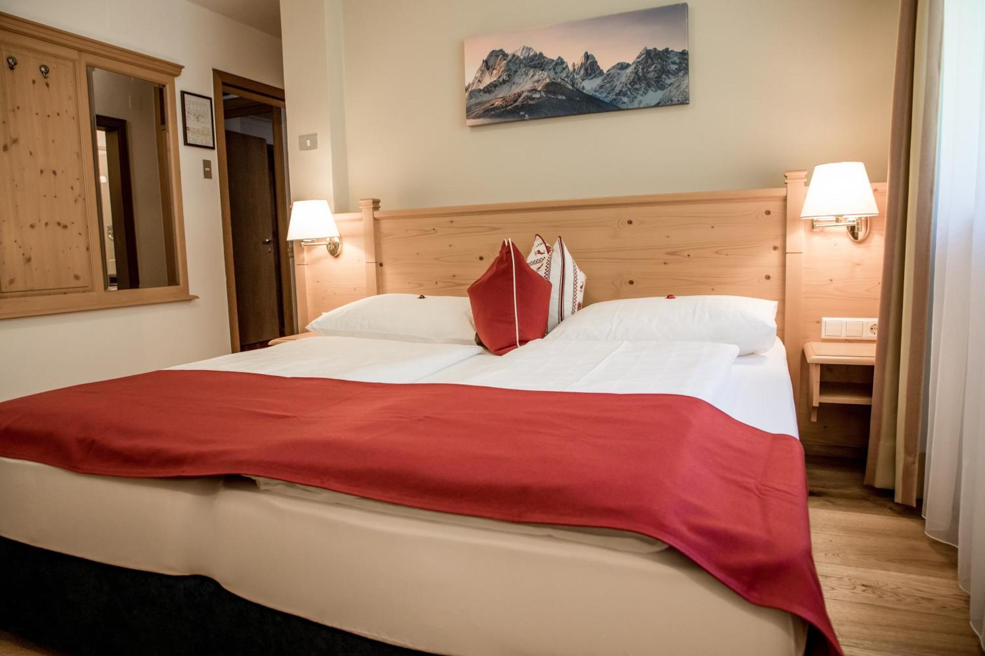 Hotel Gruber Sexten Номер фото